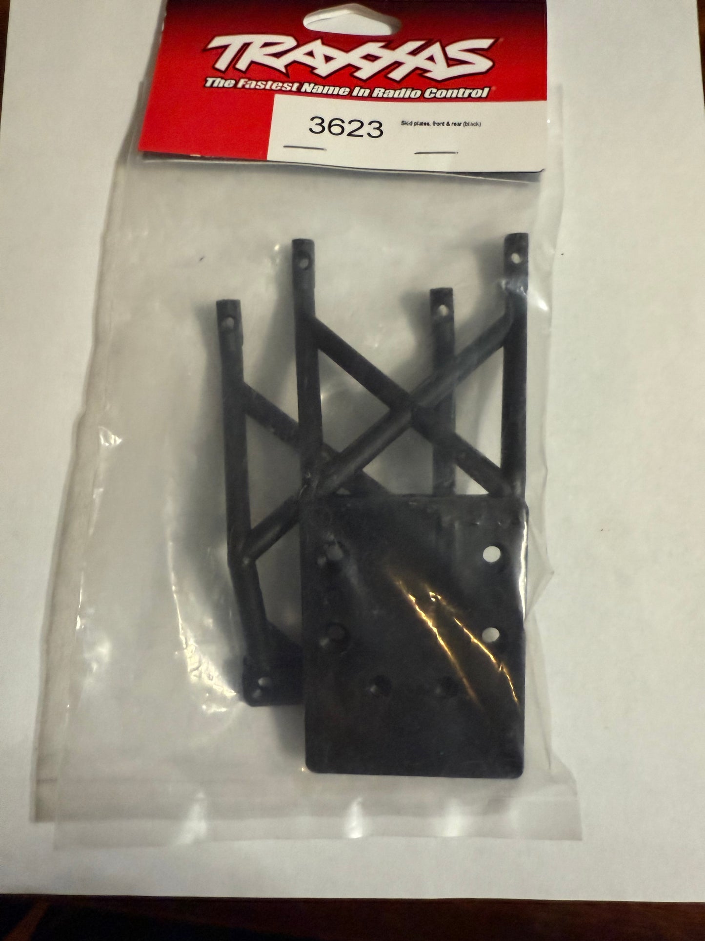 Traxxas 3623 Skid plates, front & rear (black)