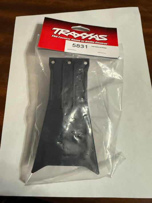 Traxxas 5831 Lower chassis, low CG (black)